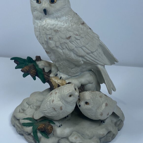 Vintage Giftcraft Owl Statue 6 Inches Tall - Picture 2 of 7